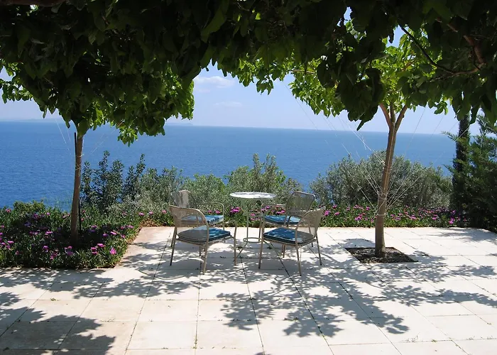 Leonidionhouses - The Ogra House
